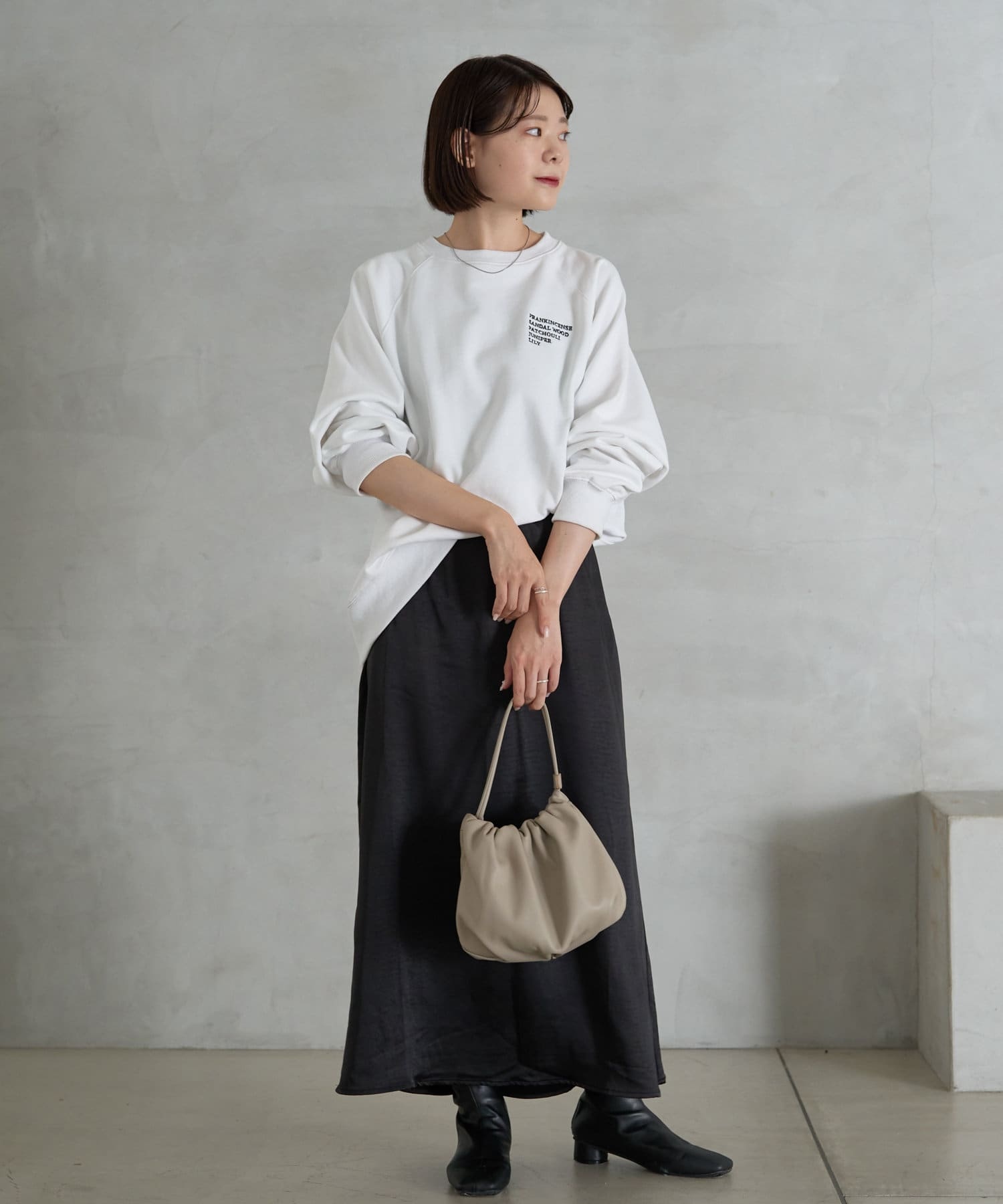 Russet [chi project] 4-way drawstring shoulder bag GrayBeige